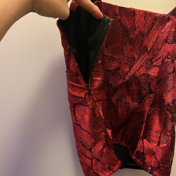 White House Black Market sequined embroidered v neck camisole size XSP - Picture 5 of 8